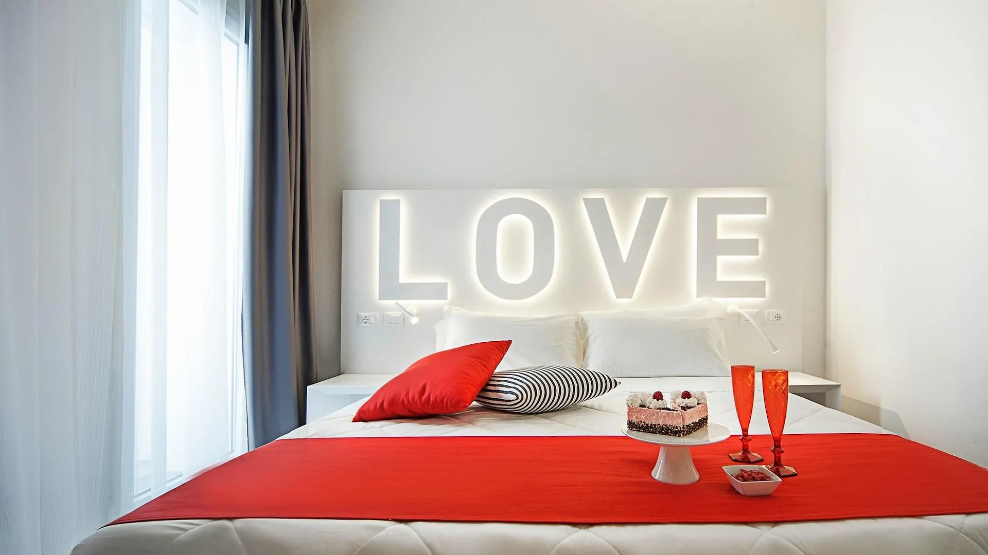 Love Boat Hotel - The Original Riccione Italië