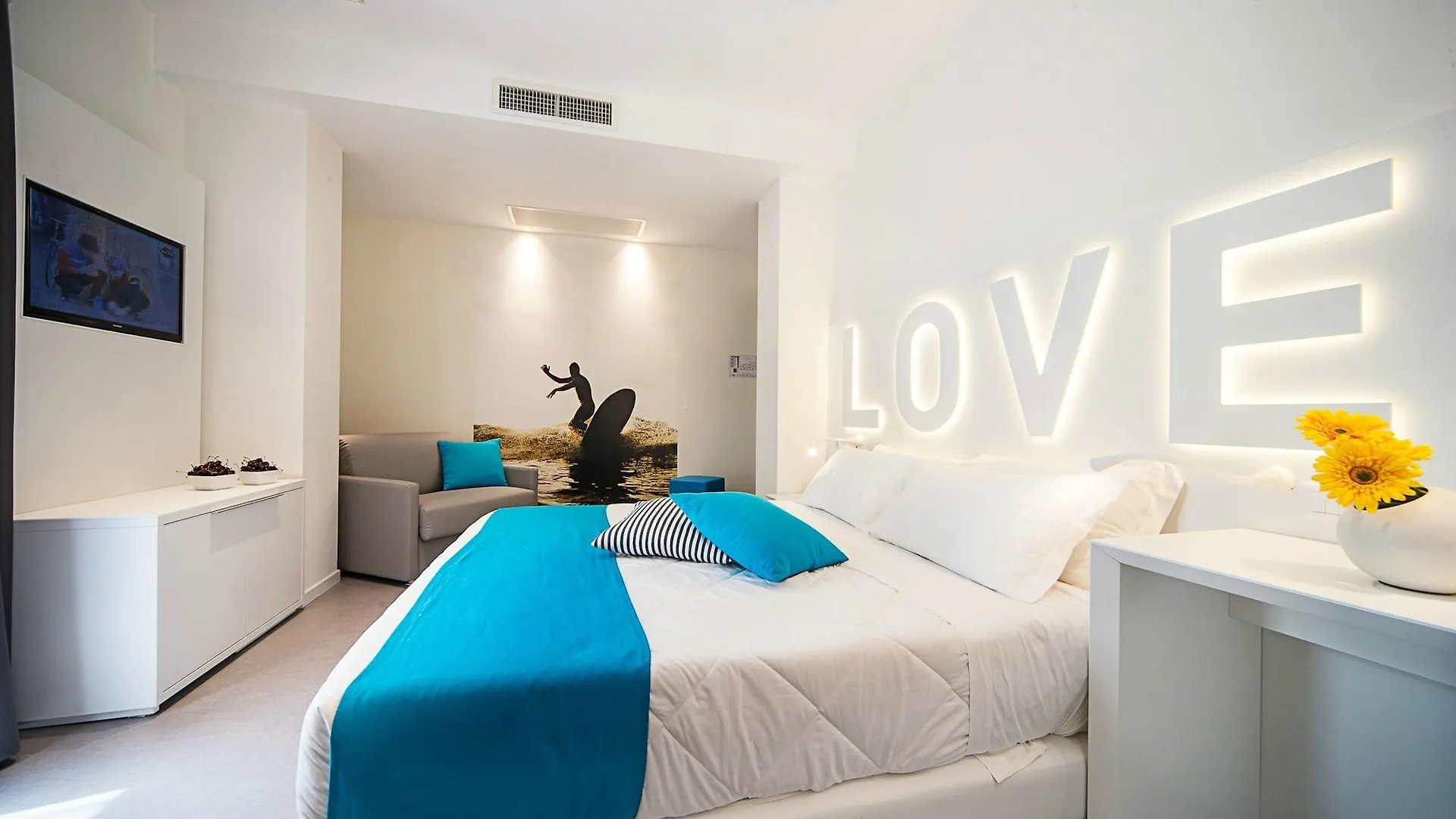 Love Boat Hotel - The Original Riccione