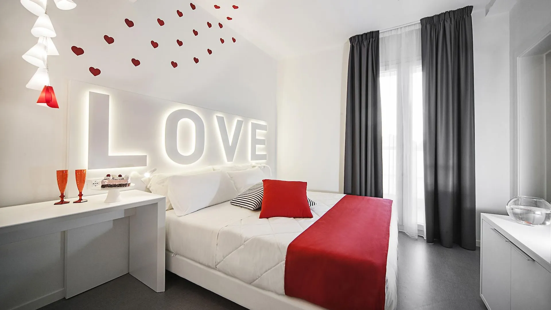Love Boat Hotel - The Original Riccione