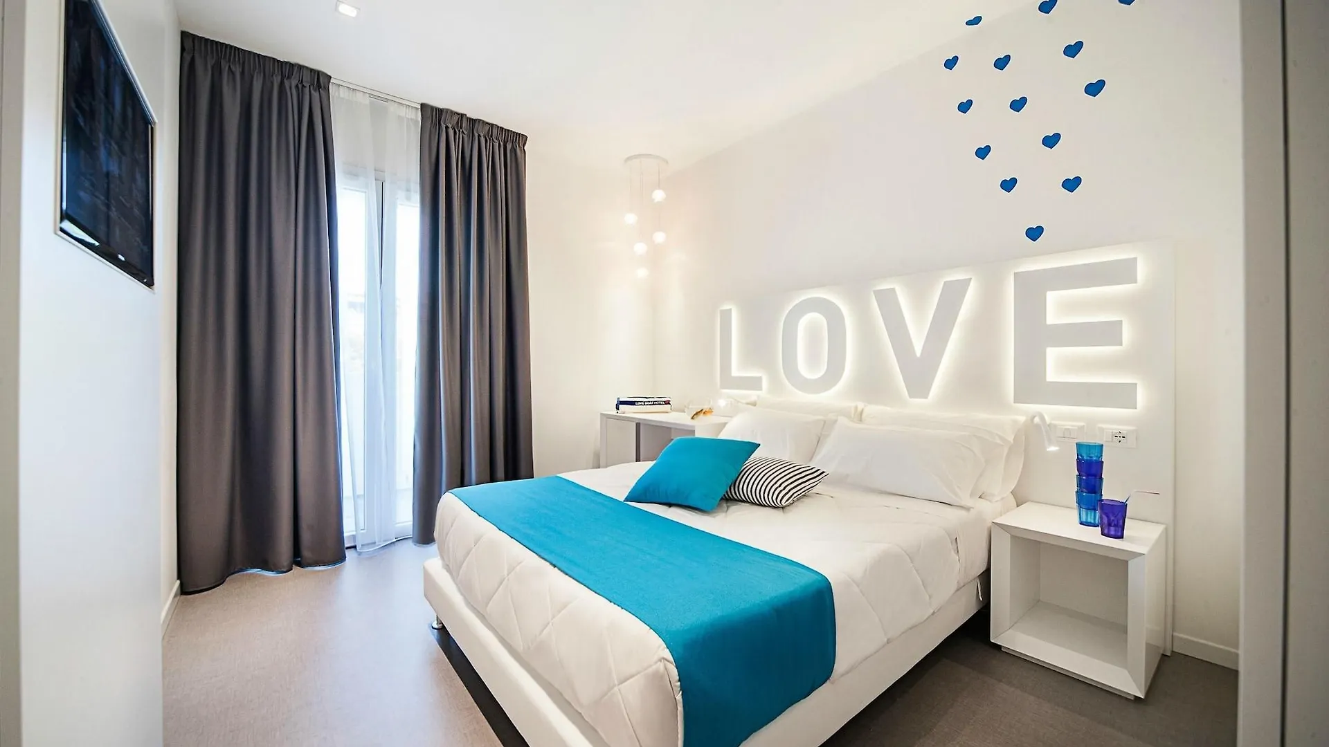 Love Boat Hotel - The Original Riccione 3*,